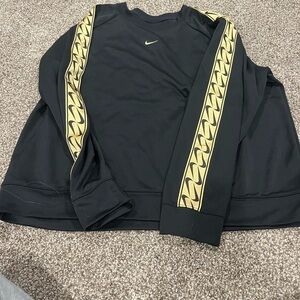 Nike sweatshirt